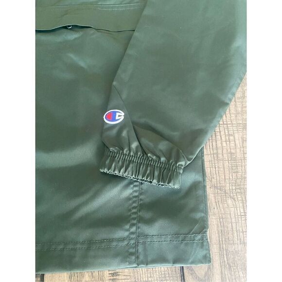 Champion youth windbreaker packable size LG 10/12 NWT - Picture 3 of 8